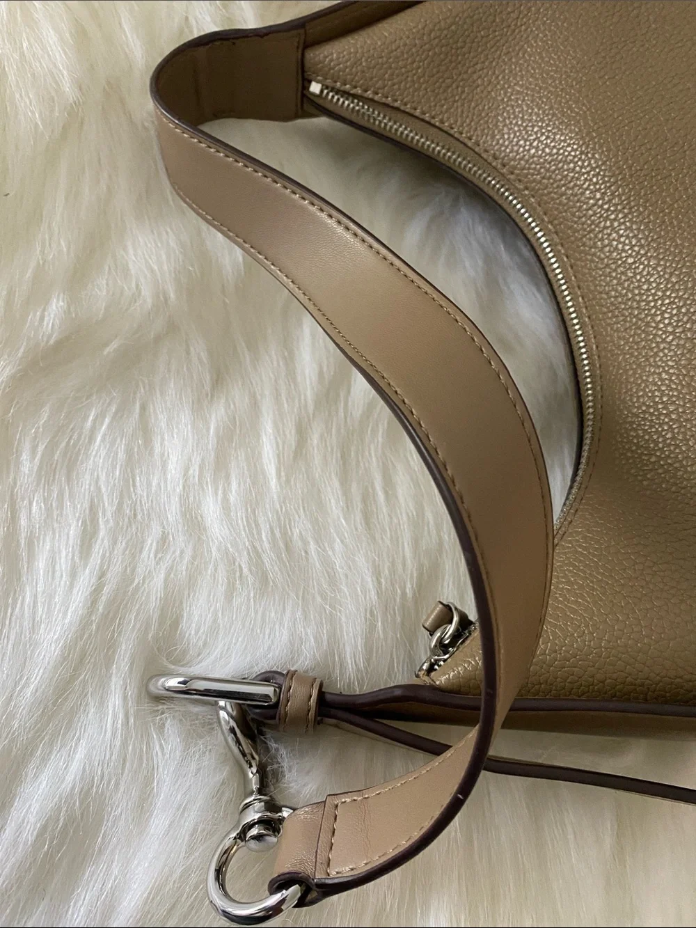DKNY Thyme Medium Hobo Bag in Taupe